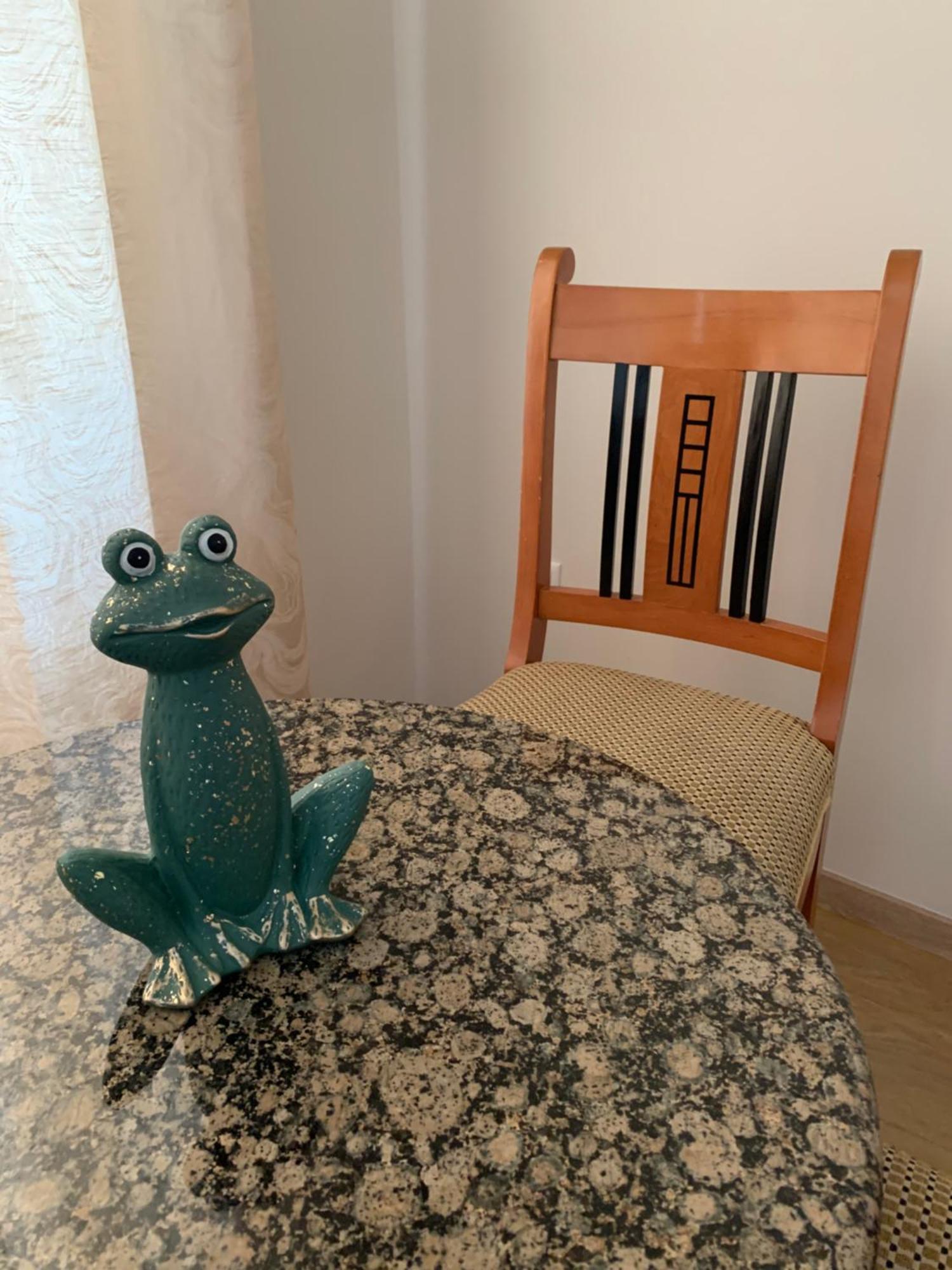 Birdonthewire Apartment *