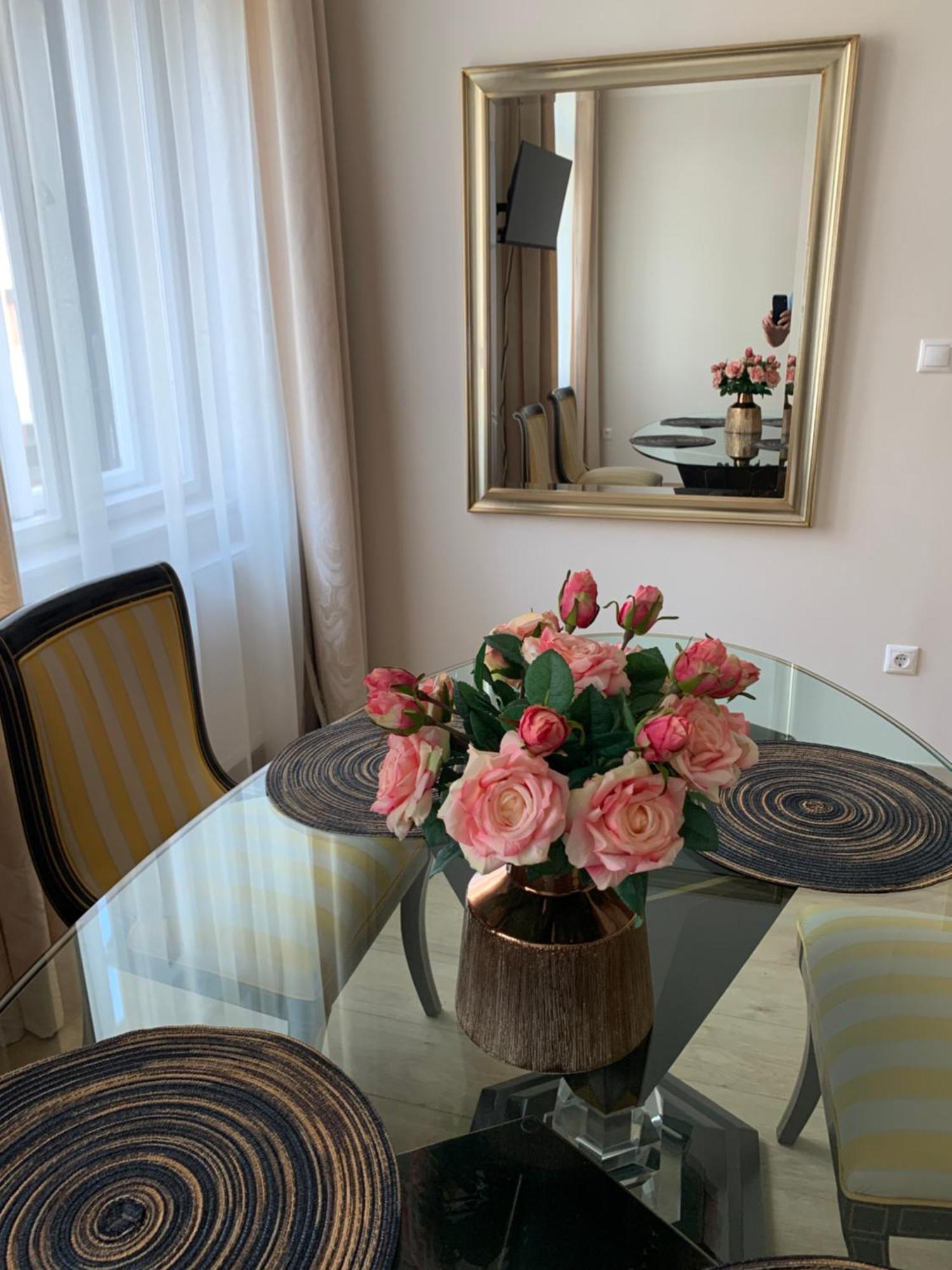 Birdonthewire Apartment